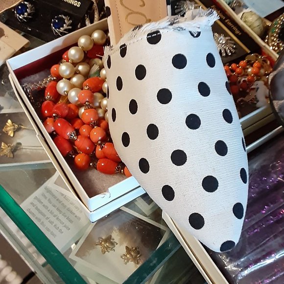 CCOCCI BLACK AND WHITE POLKA DOT FLAT SKIMMER SLIDES MULES - Picture 1 of 3